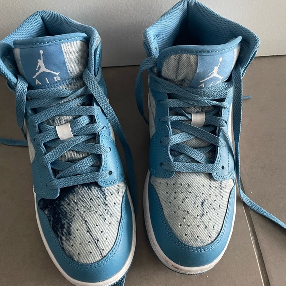Jordan 1 Mid “Washed Denim” 5.5Y / 7W - Picture 4 of 6